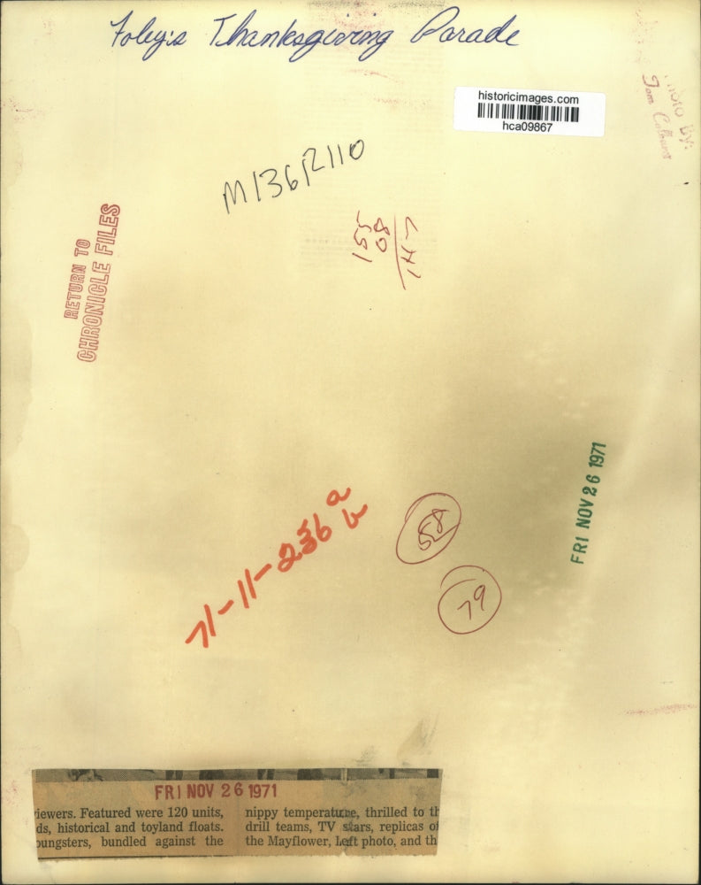 1971 Press Photo Band and Floats in Foley's Thanksgiving Day Parade - hca09867