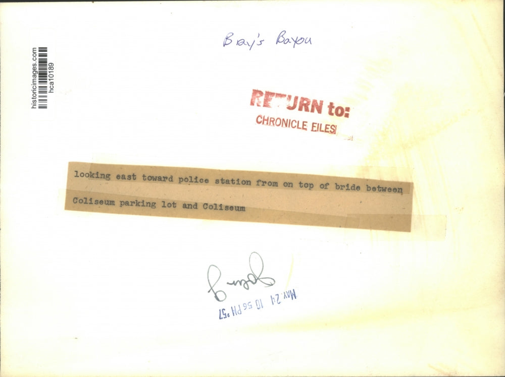 1957 Press Photo Bay's Bayou looks toward Police Station Between Coliseum & Lot