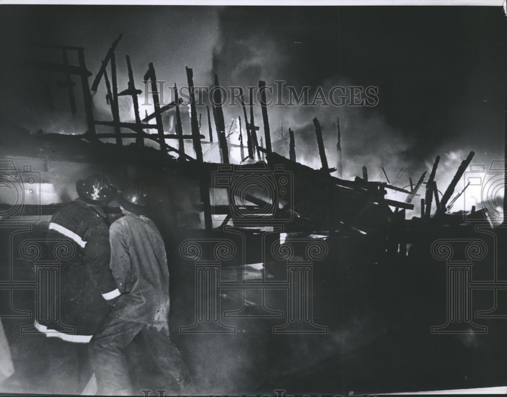 1964 Press Photo Fire at the Bryson Lumber Company, Bryson Texas - hca10590