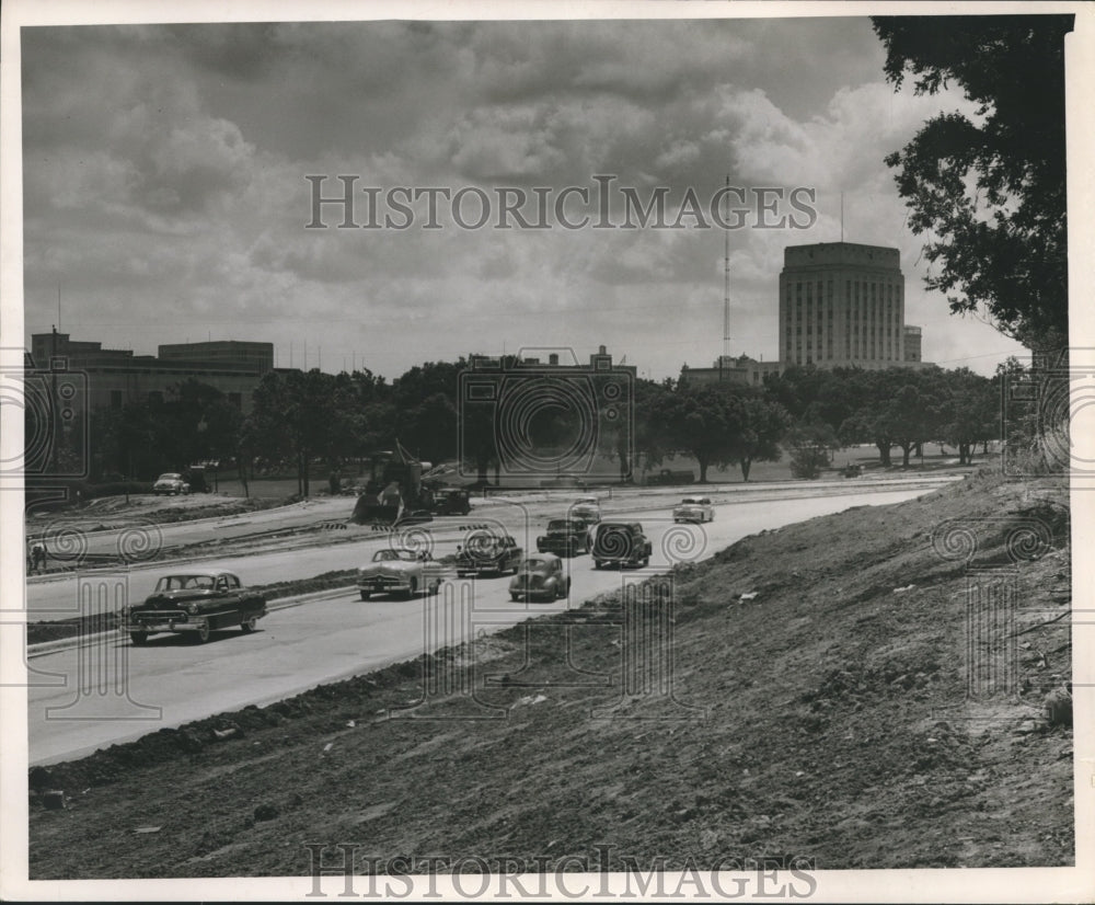 1957 Press Photo Vehicles on Buffalo Drive Speedway - hca11642