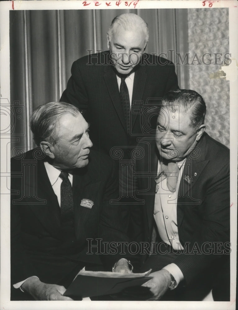 1960 Press Photo Officials At National Cowboy Hall of Fame in Oklahoma City, OK