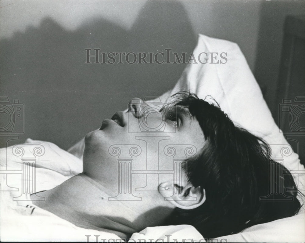 1968 Press Photo Mary Helen Gardner breathes as she prepares for childbirth