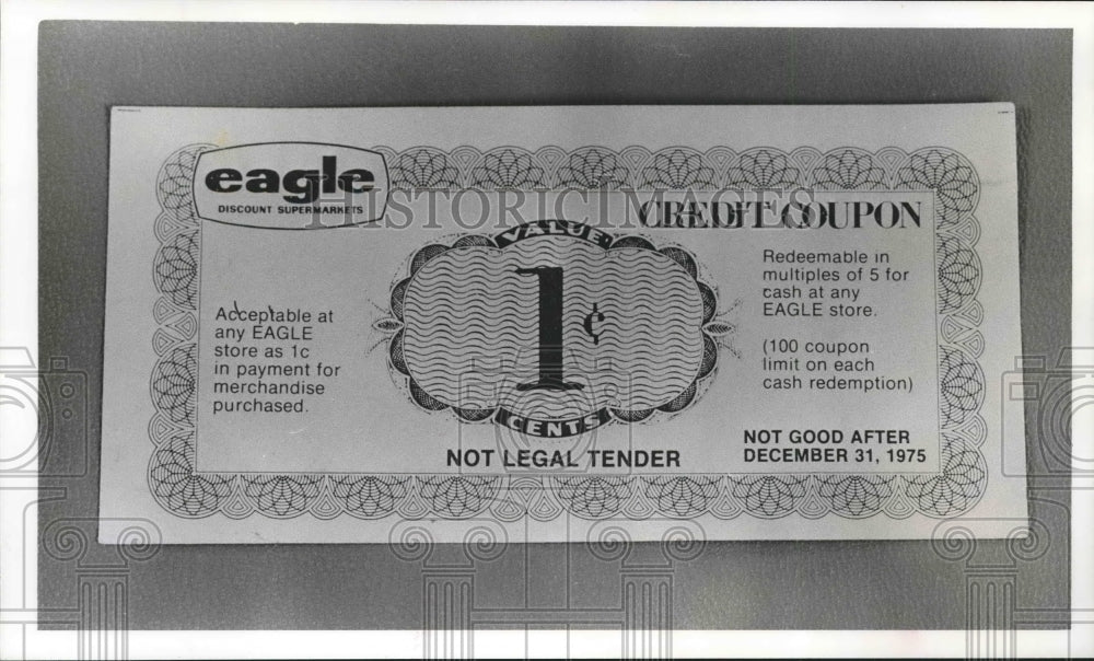 1974 Press Photo Eagle Discount Supermarket Coupon in Houston. - hca17665- Historic Images