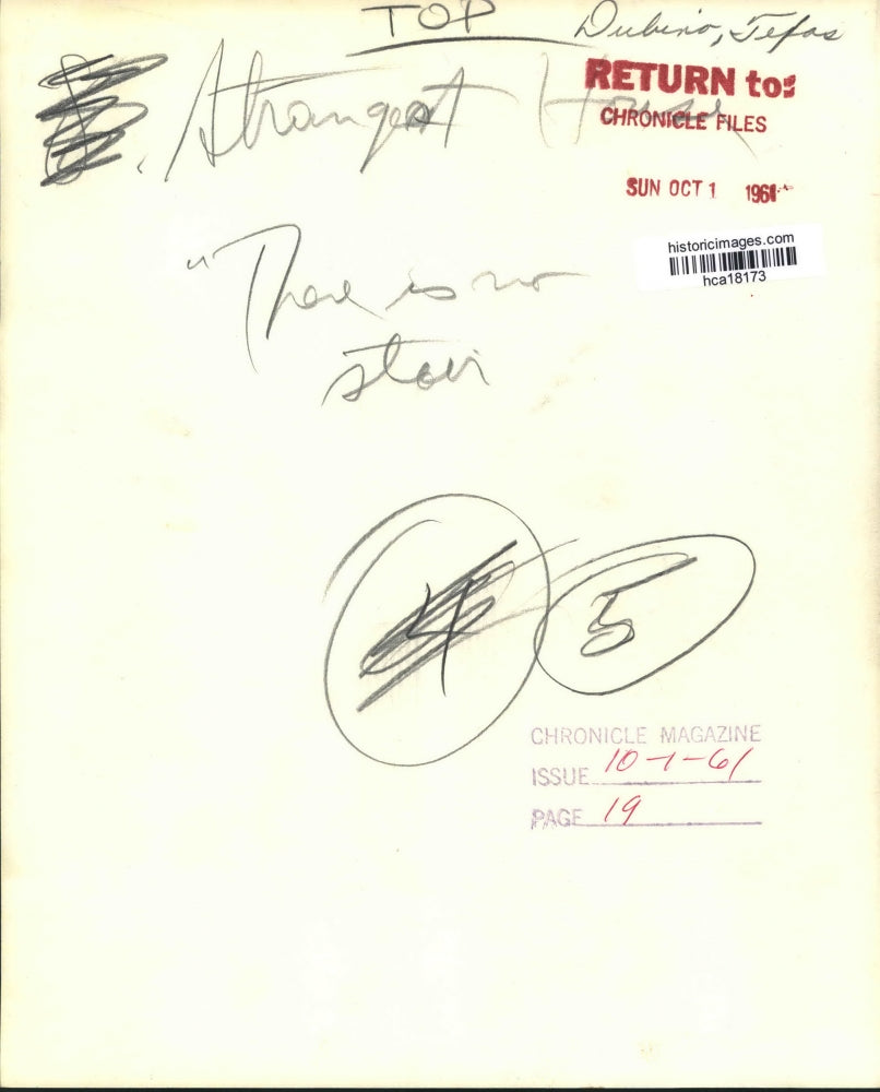 1961 Press Photo Stairway In The Strangest House in Dunina, Texas. - hca18173