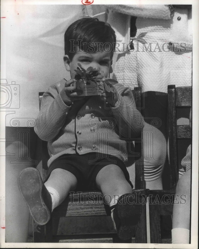 1970 Press Photo Michael Cox Dressed Up At Trinity Episcopal Church For Easter.