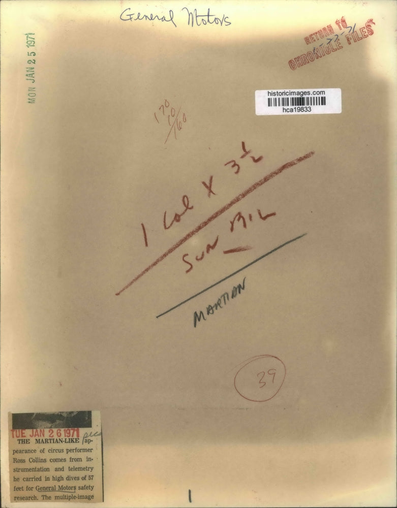 1971 Press Photo Ross Collins In Martian-Like High Diver Suit For General Motors