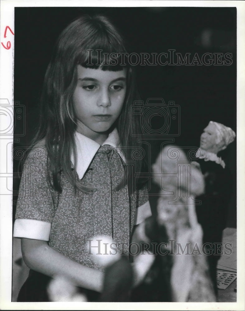 1978 Press Photo Laura Landen with her B&#39;nai B&#39;rith Doll - hca20391- Historic Images