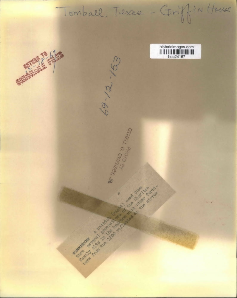 1969 Press Photo 1800's miniature bathtub in the Griffin House, Tomball, Texas.