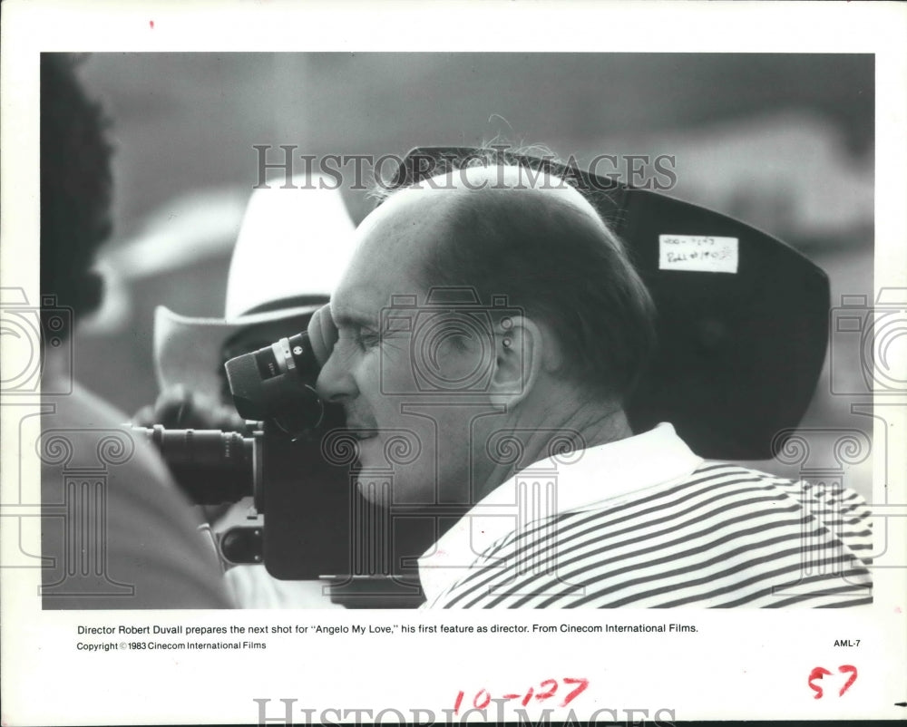 1983 Press Photo Robert Duvall directs Gypsies in his first feature film- Historic Images