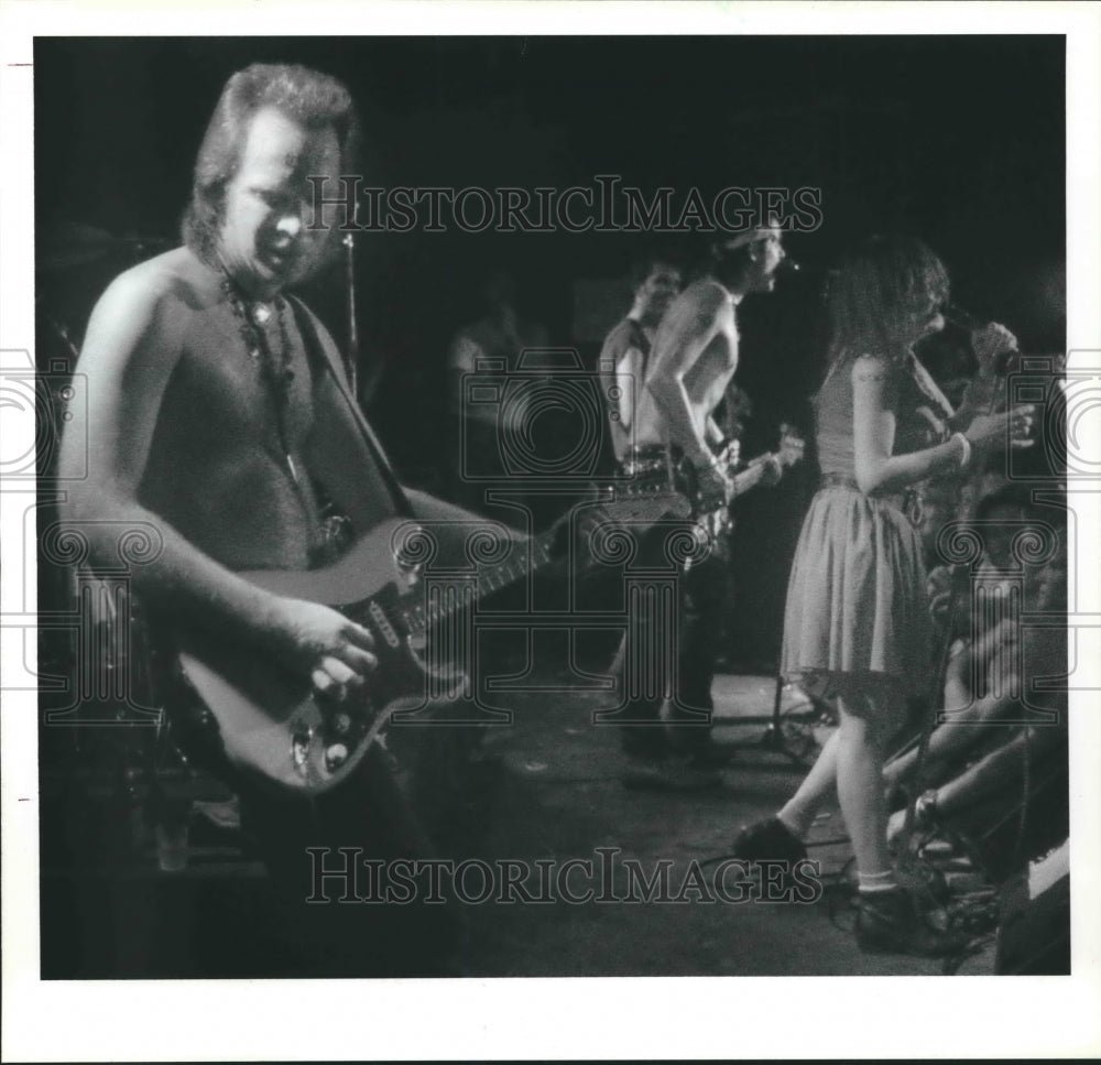 1986 Press Photo Band X on stage at Fitzgerald&#39;s, Houston, Texas - hca24974- Historic Images