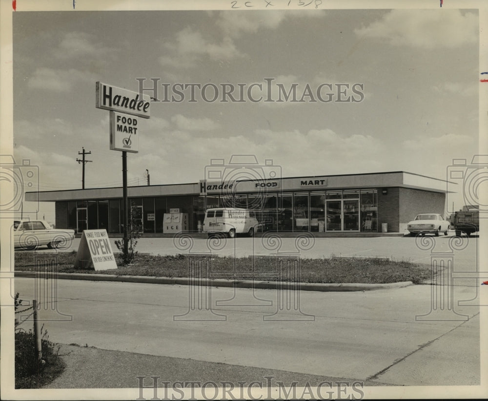 1967 Press Photo Handee Food Mart store front in Houston is 37th store- Historic Images