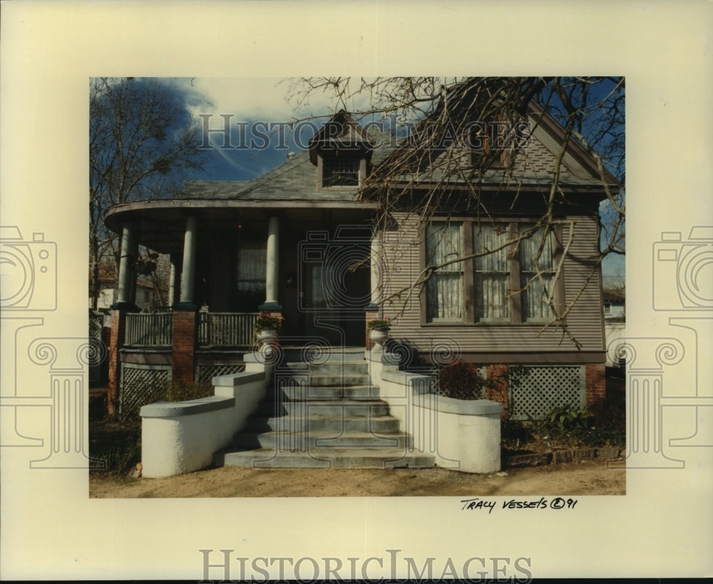 1991 Press Photo Don and Debbie Broman home on Yale Street in the Heights