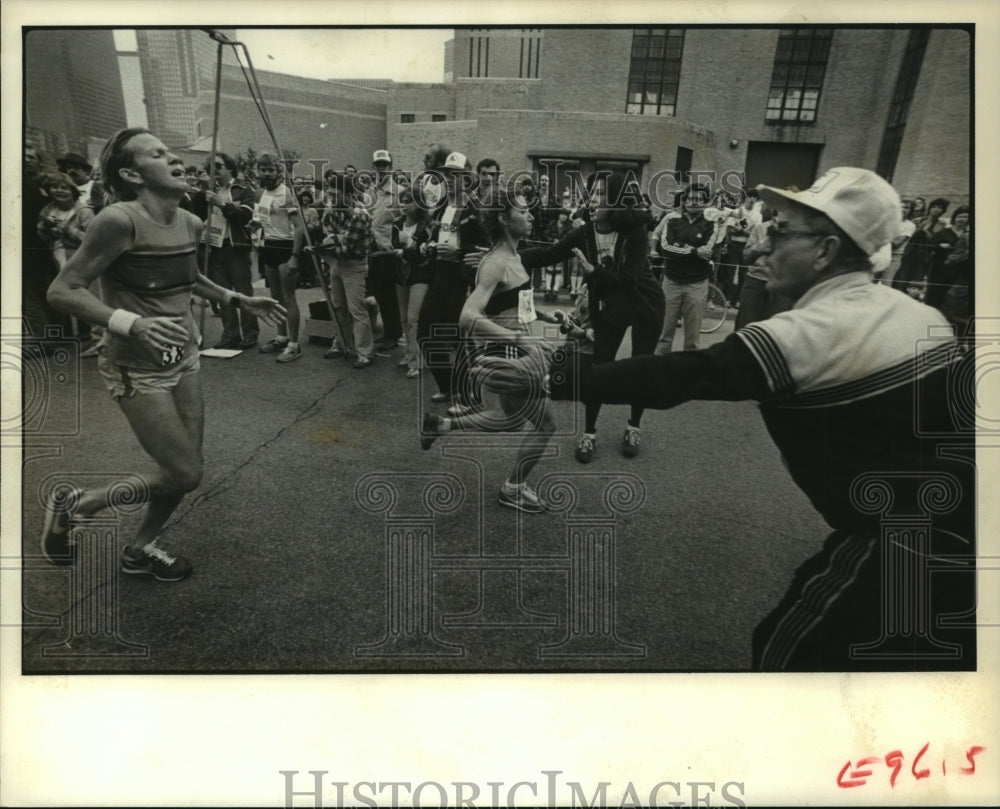 1980 Press Photo Houston Marathon first and second place women finishers- Historic Images