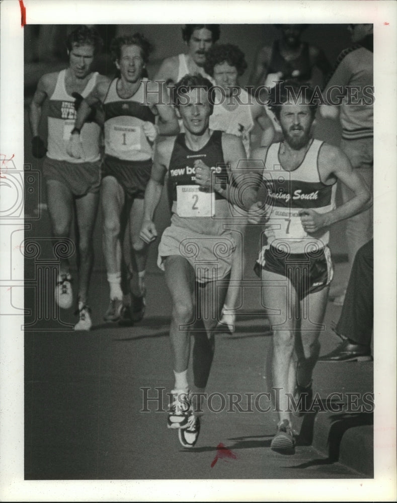 1982 Press Photo Houston Marathon runners Bill Rodgers and Benji Durden- Historic Images