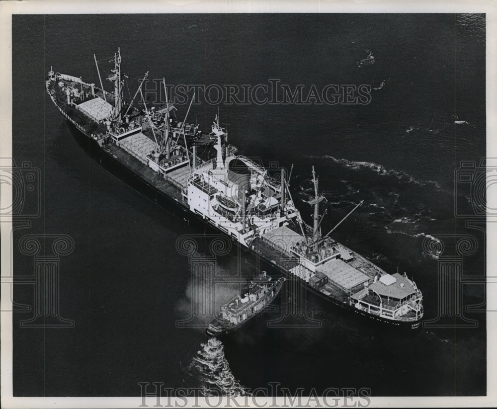 1970 Press Photo View from above - ship in the Houston Ship Channel - hca29981