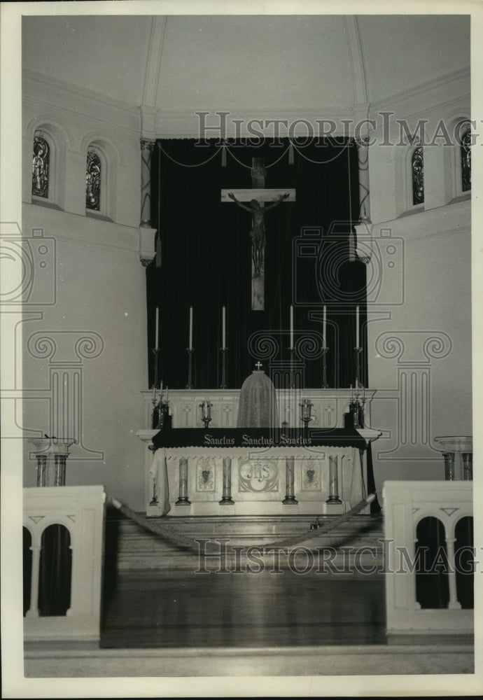 1959 Press Photo Sanctuary at Holy Name Catholic Church in Houston - hca30319- Historic Images