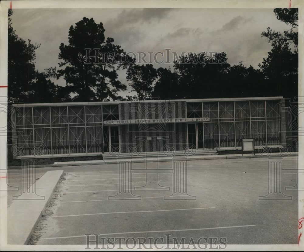 1961 Press Photo View of newly completed Oak Forest Branch Library in Houston- Historic Images