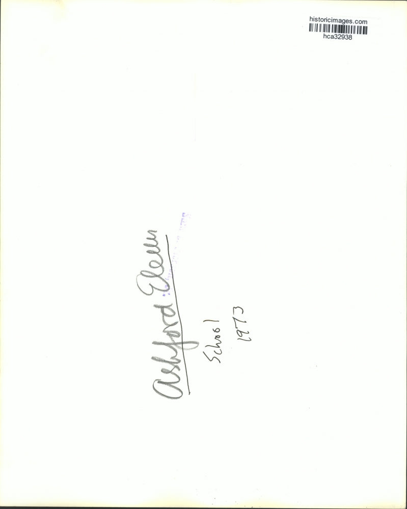 1973 Press Photo Students listen to with headphones at Ashford Elementary, Texas