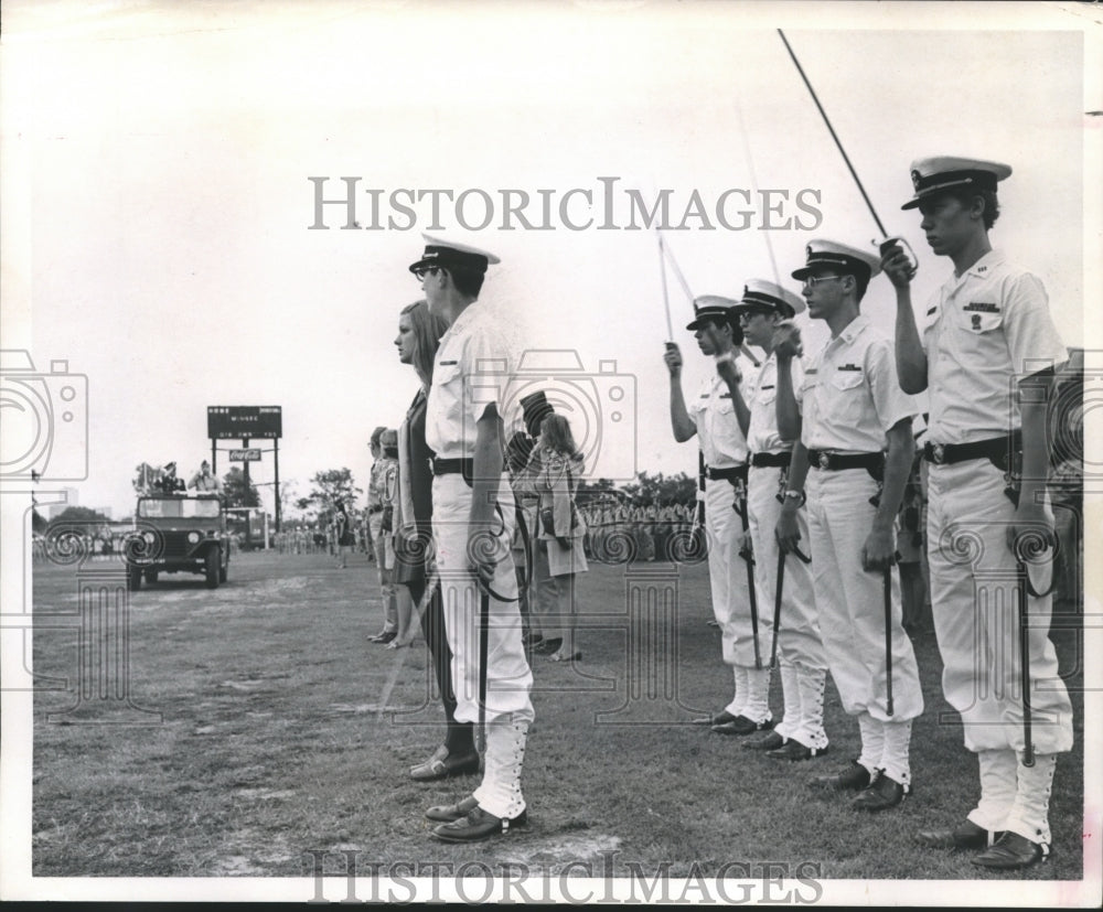 1971 Press Photo Houston's Scarborough High School ROTC unit in formation