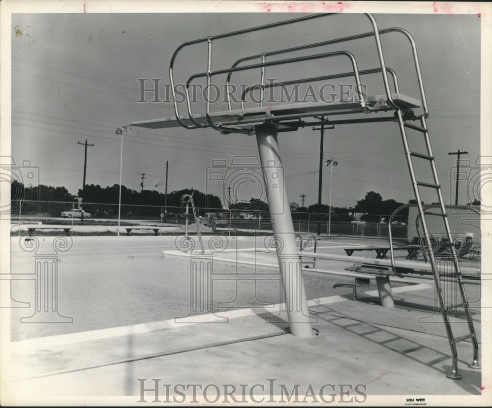 1960 Press Photo Municipal swimming pool in La Porte,Texas - hca38940- Historic Images