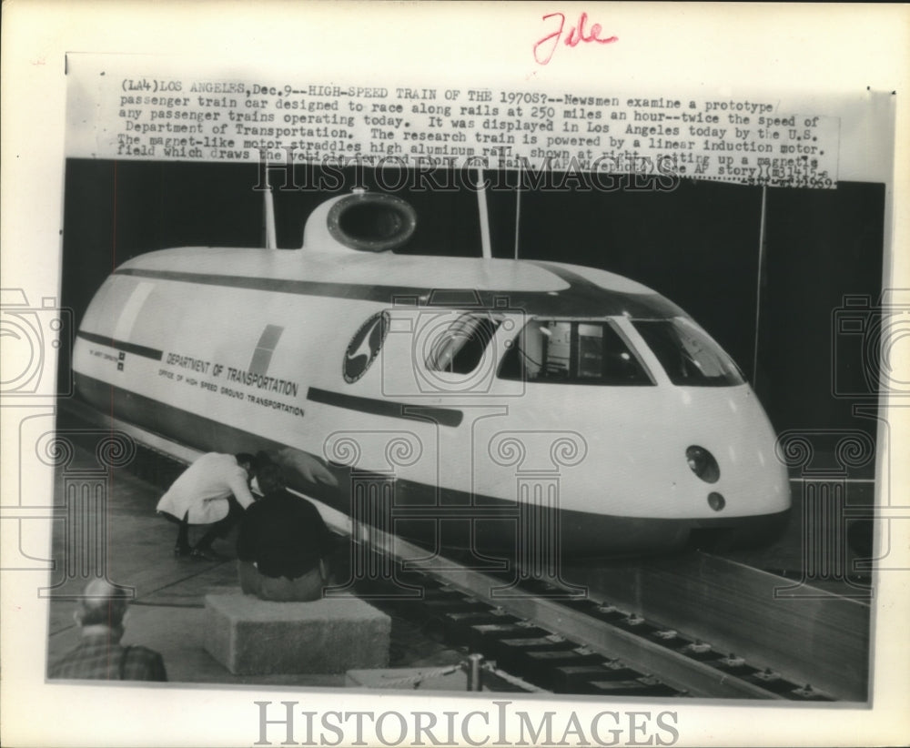 1969 Press Photo Prototype of passenger train car displayed in Los Angeles, CA
