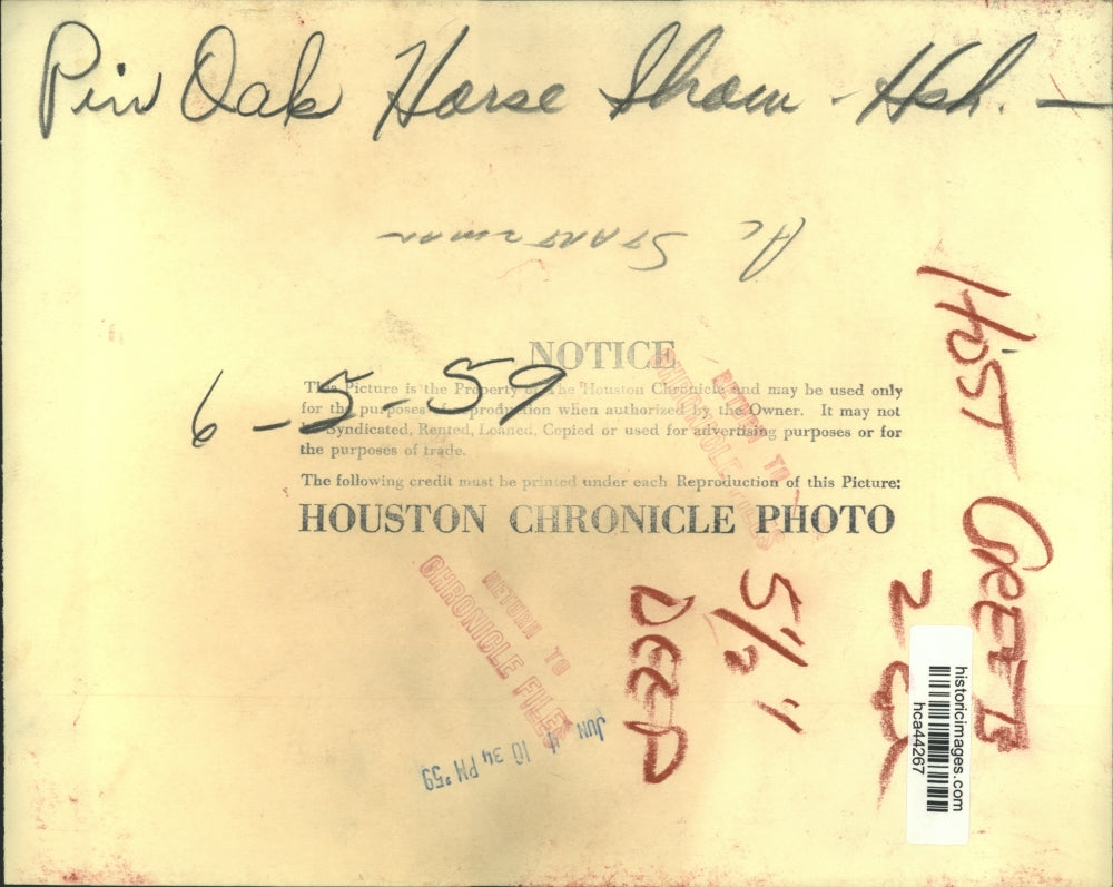 1959 Press Photo Men greet each other at Pin Oak Horse Show in Houston