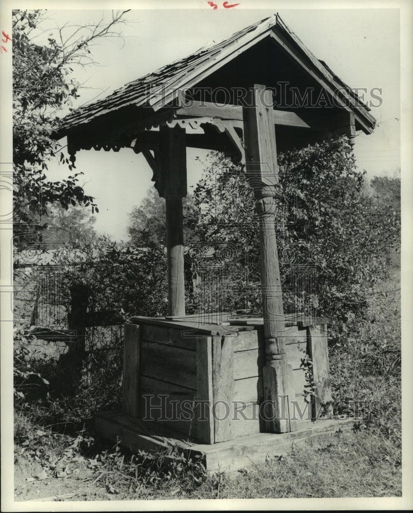 1959 Press Photo Covered well in Nacagdoches, Texas - hca45051