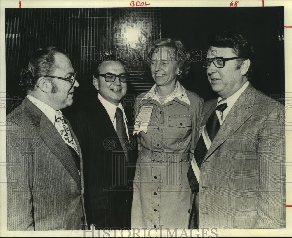 1974 Press Photo National School Board Association meeting attendees in Houston