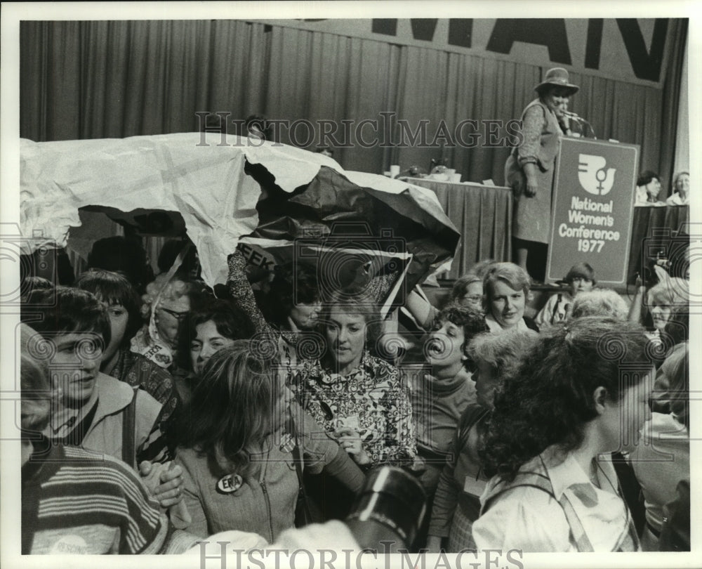 1978 Press Photo Right to Life women after lost vote at Women's Conference in TX