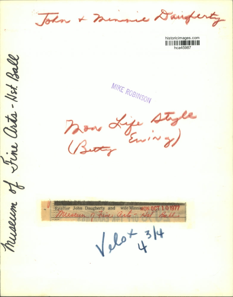 1977 Press Photo John & Minnie Daughtery at MFA Ball in Houston - hca45987