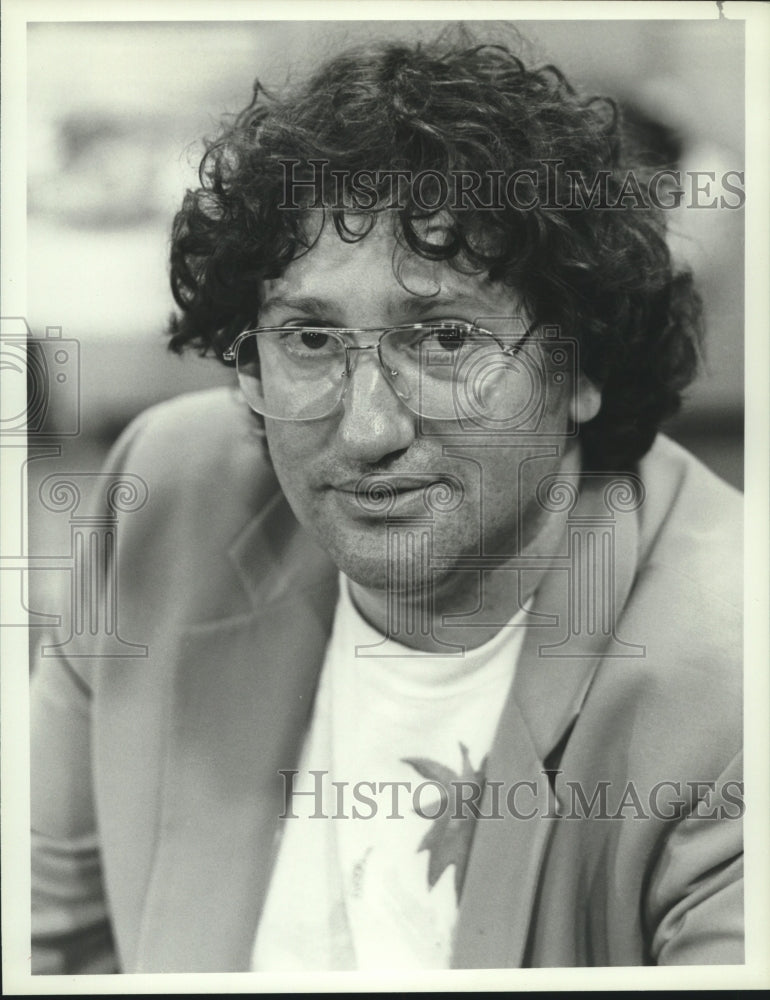 1987 Press Photo Marty Nadler, supervising producer, &quot;Nothing in Common&quot; on NBC- Historic Images