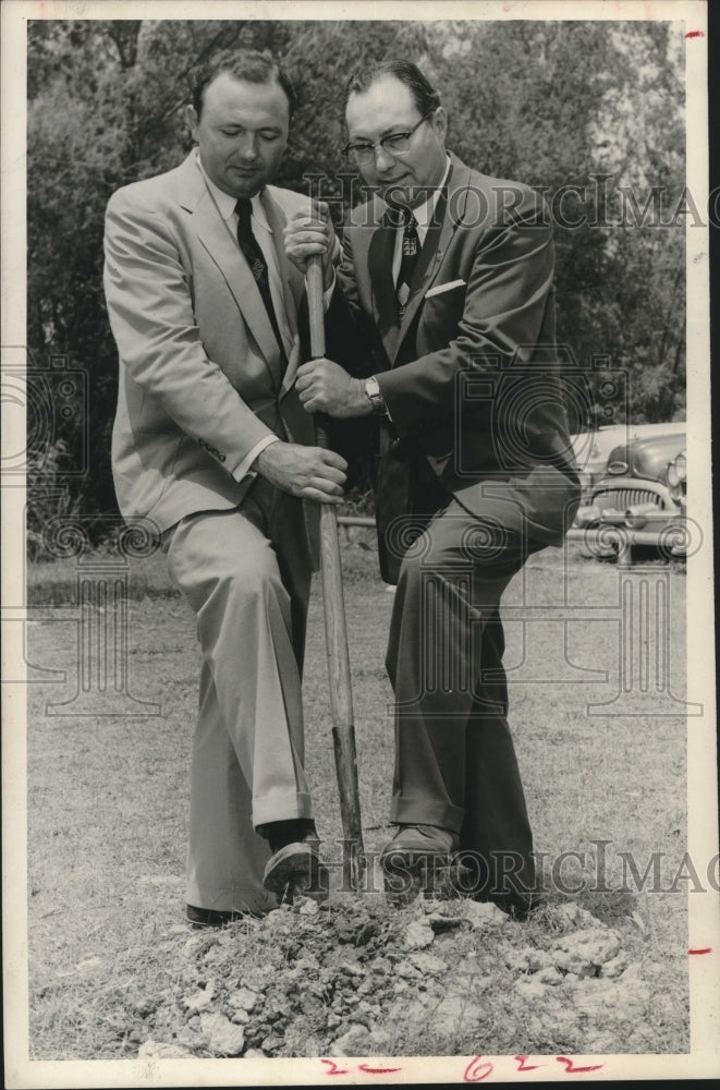 1955 Press Photo Men break ground at North Houston Hospital - hca46555