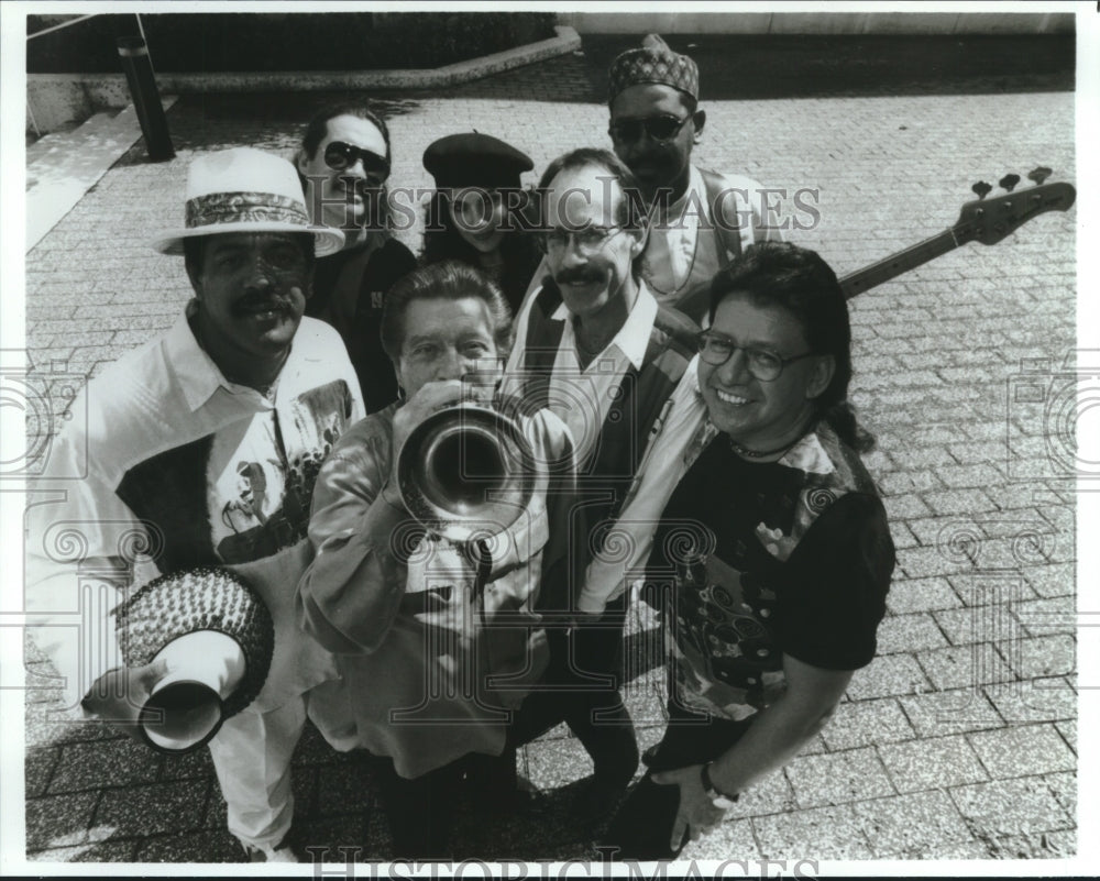 1997 Press Photo Norman Zanteno Band members - hca47037- Historic Images