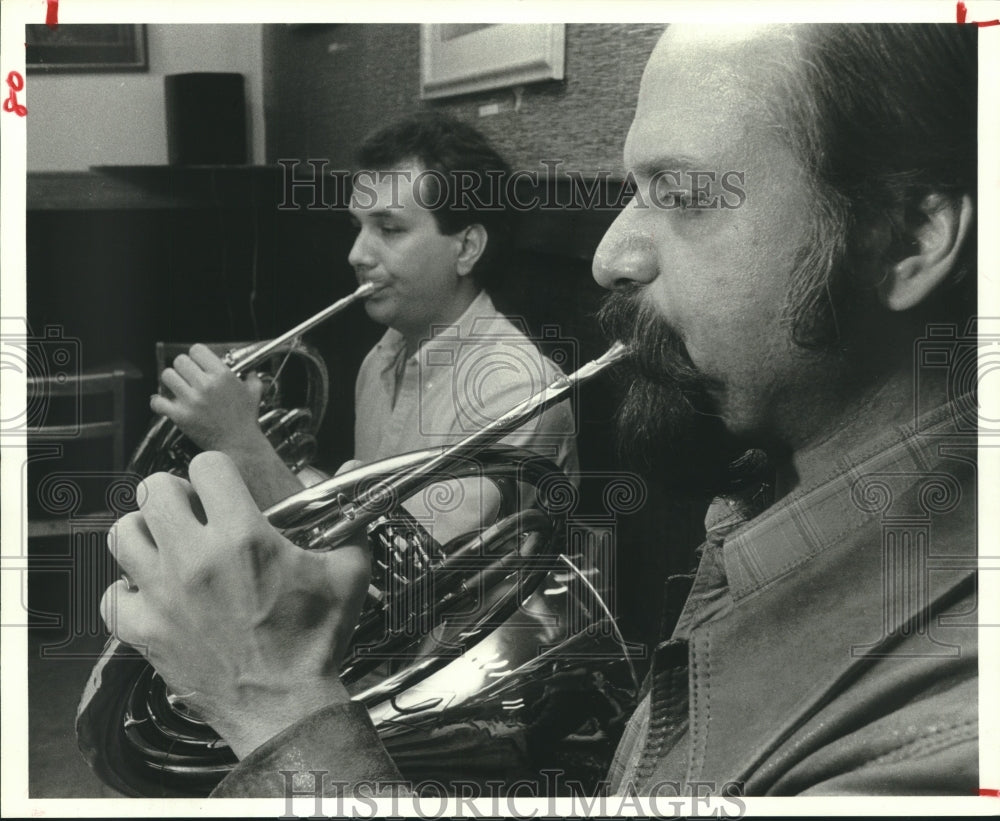 1984 Press Photo Randy Turgeon/Thomas Bacon play-Munchies Classic Cafe-Houston- Historic Images