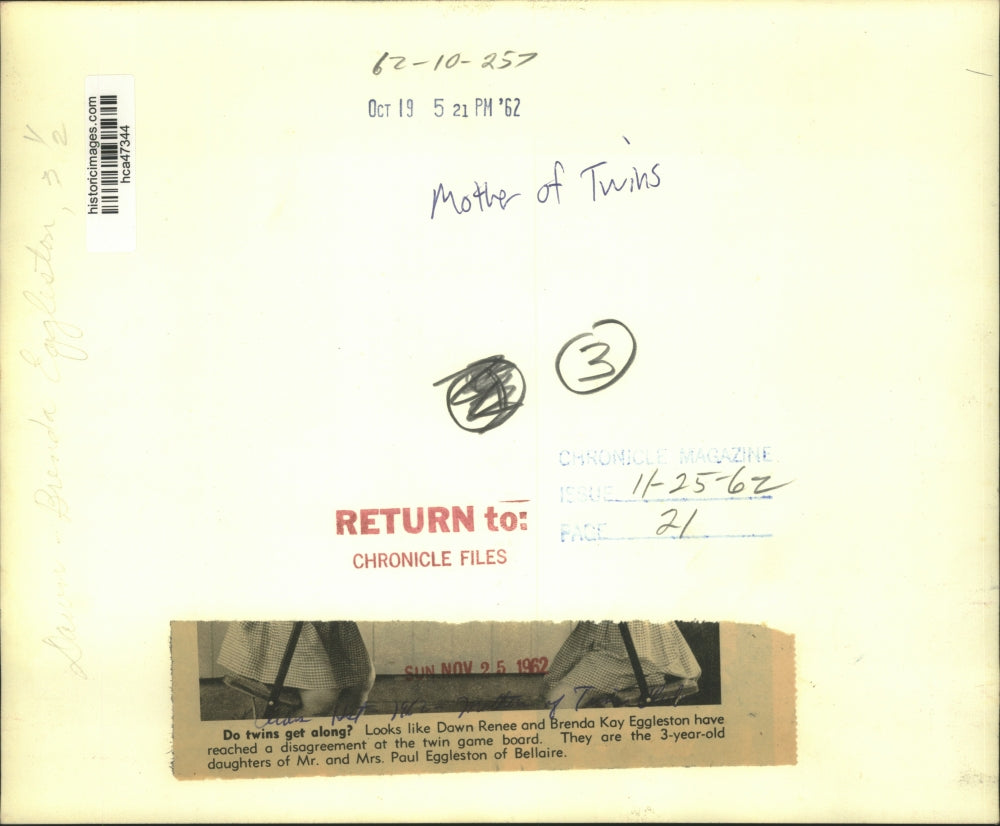 1962 Press Photo Twins Dawn Renee-Brenda Kay Eggleston have disagreement-Houston