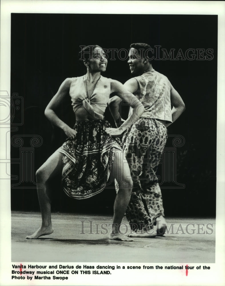 1992 Press Photo Scene from musical &quot;Once on This Island&quot; - hca47606- Historic Images