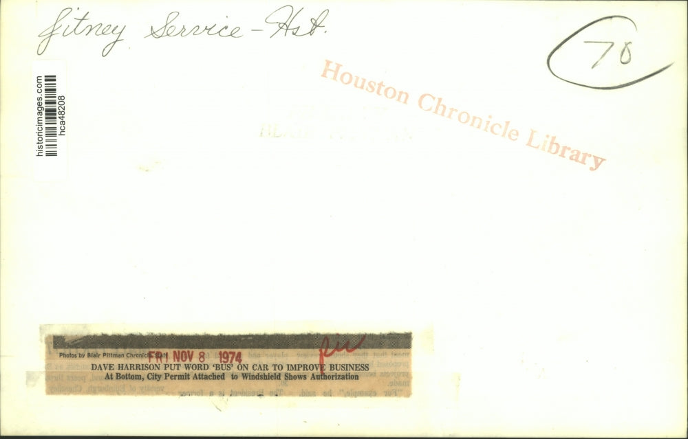 1974 Press Photo Houston city permit on windshield - Jitney Service, Houston