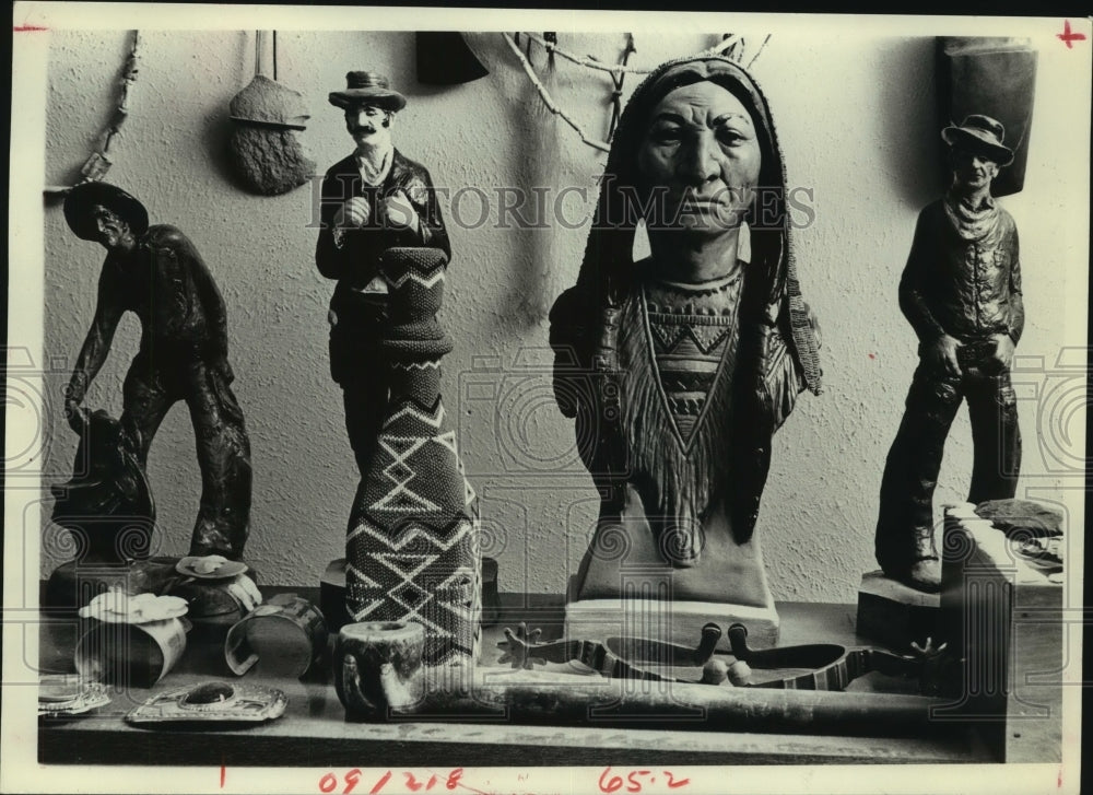 1979 Press Photo American West and Indian artifacts at Texas museum - hca48392