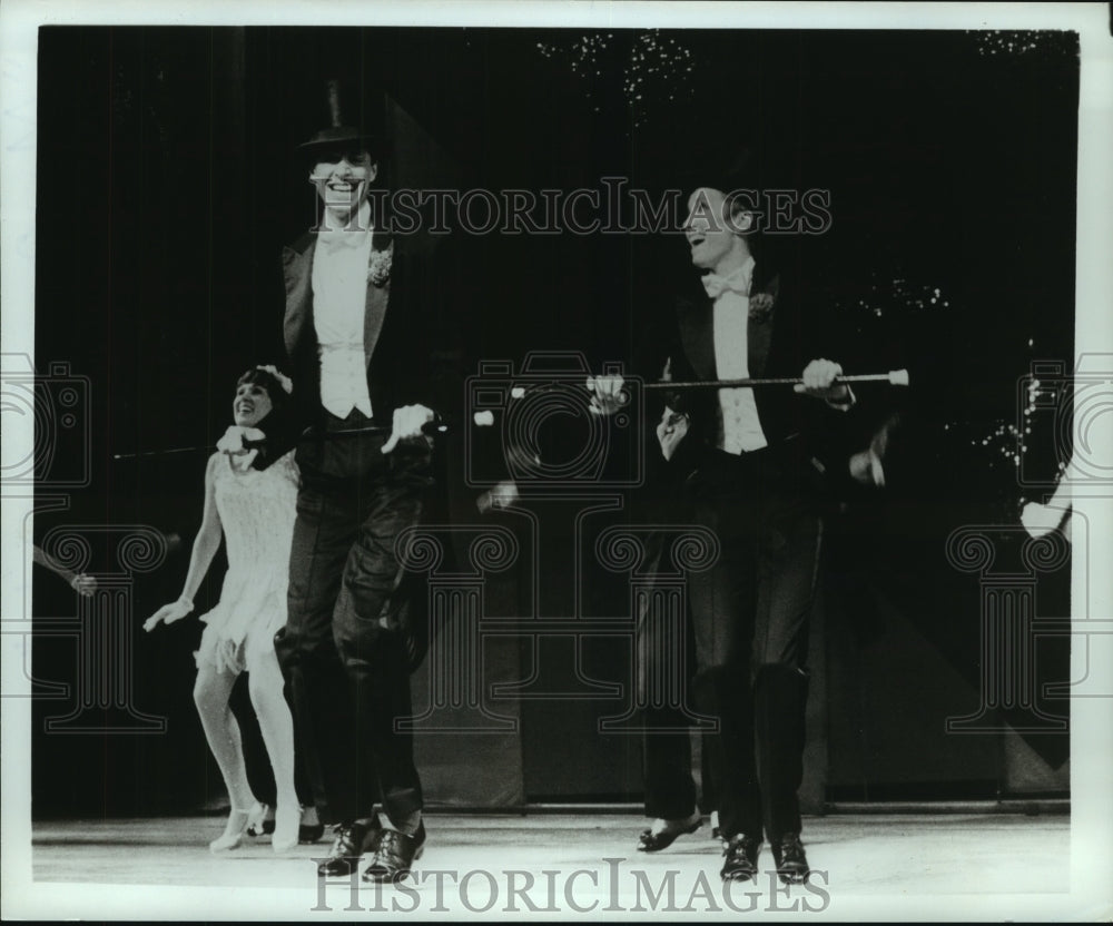 1985 Press Photo Scene from &quot;My One and Only&quot; musical - hca48402- Historic Images