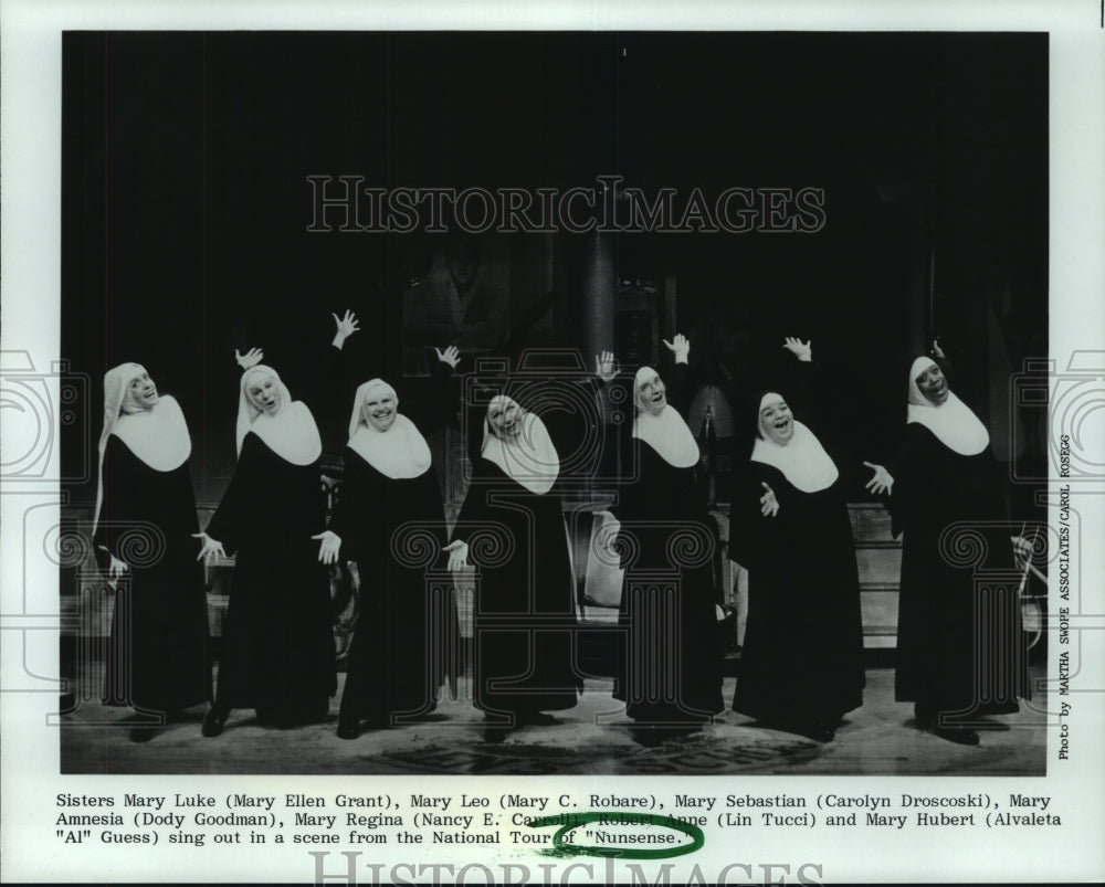 1989 Press Photo Sisters sing in scene from &quot;Nunsense&quot; on National Tour- Historic Images