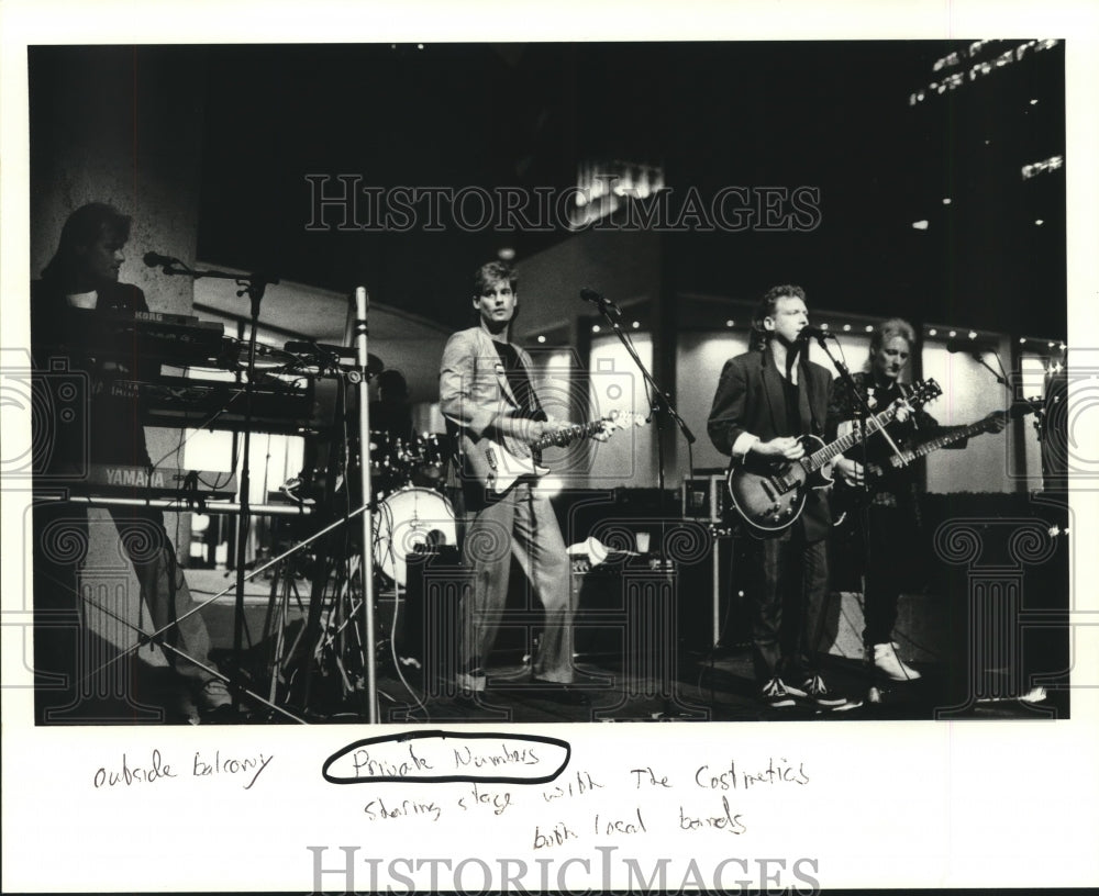 1987 Press Photo Private Numbers sharing stage with The Costmetics in Houston- Historic Images