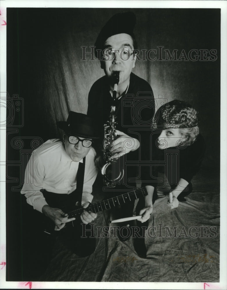 1992 Press Photo &quot;Forever Hold Your Peace&quot; at Radio Music Theatre, Houston- Historic Images