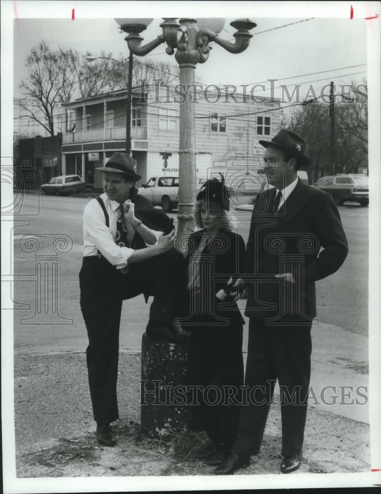 1985 Press Photo Steve and Vicki Farrell, Ken Polk, Radio Music Theater, Houston- Historic Images