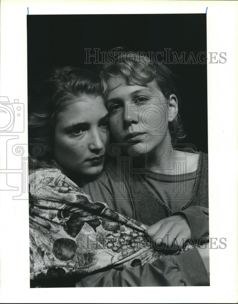 1990 Press Photo Scene From Rice University Play &quot;Secrets&quot;, Houston, Texas- Historic Images