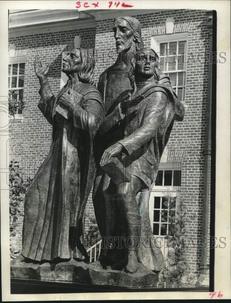 1966 Press Photo Bronze sculpture outside of St. Luke's Methodist Church