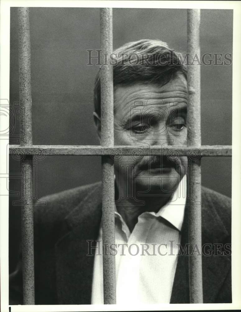 1987 Press Photo William Daniels in &quot;Getting Ahead&quot; episode of &quot;St. Elsewhere&quot;- Historic Images