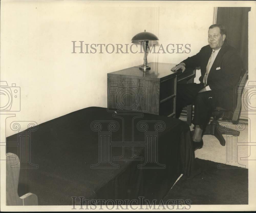 1954 Press Photo Charles Rick Designed Furniture at St. Mary's Seminary, Houston