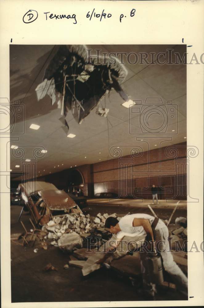 1989 Press Photo Hole in Wortham Center, Houston, Texas, Created For Movie- Historic Images