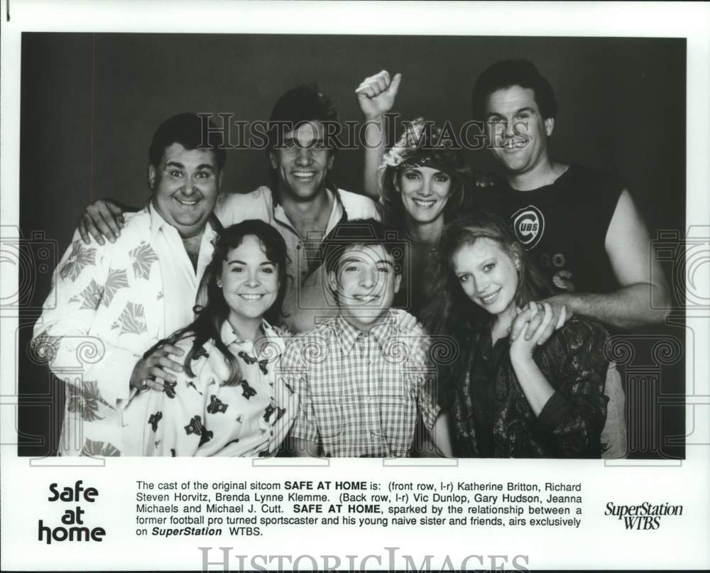 1987 Press Photo Cast of original sitcom &quot;Safe at Home&quot; - hca51477- Historic Images