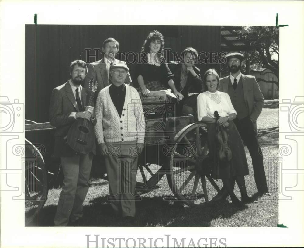 1986 Press Photo St. James&#39;s Gate of San Antonio plays traditional Irish music- Historic Images